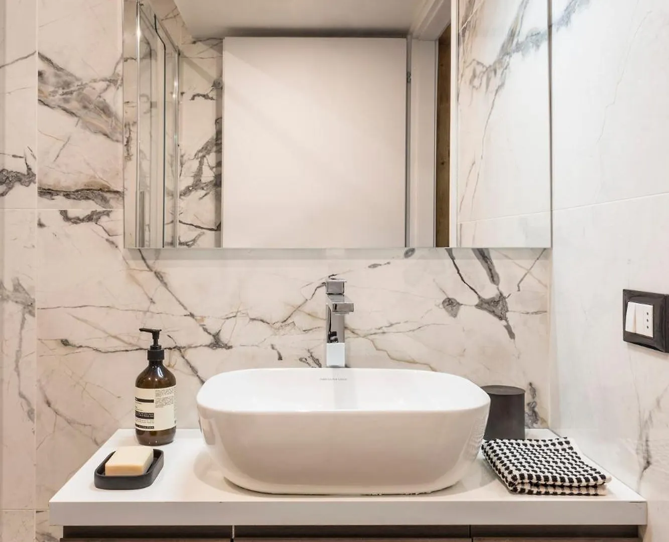 The Green; Luxury Loft In The Center Of Milano Italia